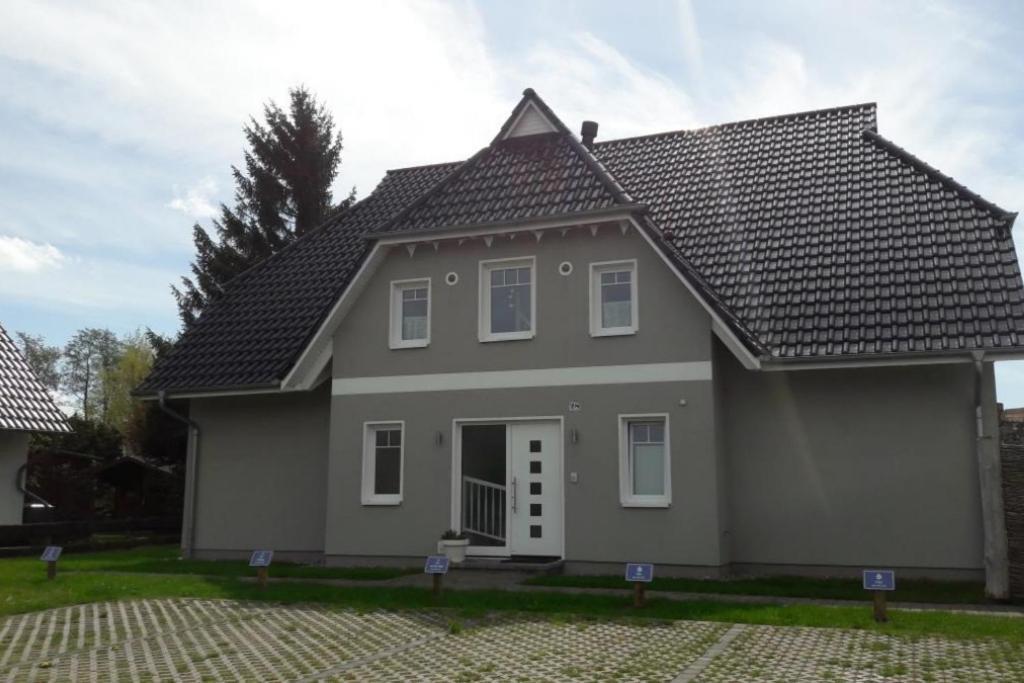 Ferienwohnung Art In Born Exterior photo